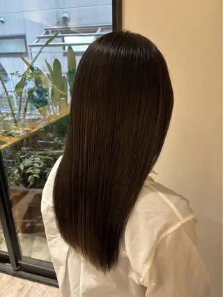 ロング カラー SOL by diar 湘南台【ソル】ヘッドスパ/頭浸浴/ハイライト所属・ふじたしの/湘南台/ 切りっぱなしボブのヘアスタイル