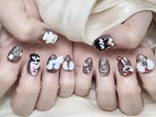 ネイル Hanya 🌈のネイルデザイン