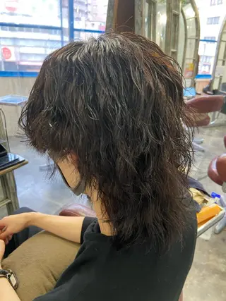 ミディアム パーマ メンズ カットパーマ✂️ 小坂田玲亜のヘアスタイル