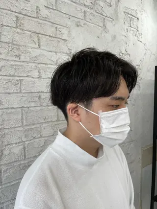 ショート メンズ ブリーチ特化 ハイトーンRYOYAのヘアスタイル