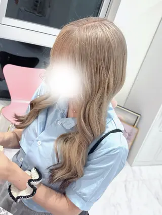 ロング カラー AYU/ハイトーンカ ラー/ヘアアレンジのヘアスタイル