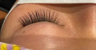 マツエク・マツパ Nina EYELASH所属・eyelist Lisa🎀のマツエク・マツパデザイン