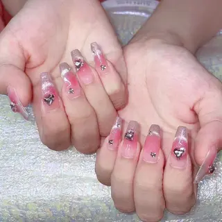 ネイル Queens テイのネイルデザイン