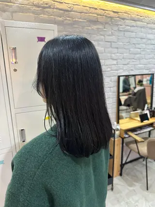 セミロング カラー 十倉 朱莉のヘアスタイル