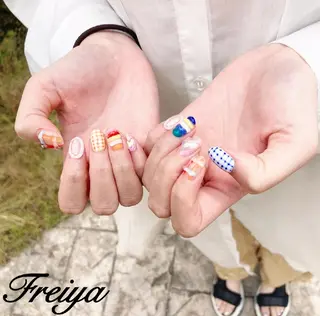 ネイル FREIYA所属・FREIYA マツエク、ネイルの眉毛・アイブロウイメージ