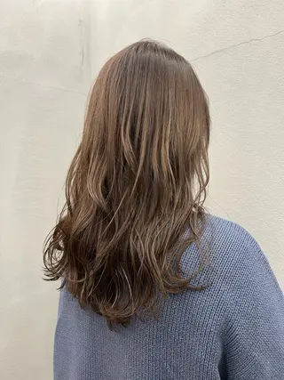 ロング 亀田 泰生のヘアスタイル