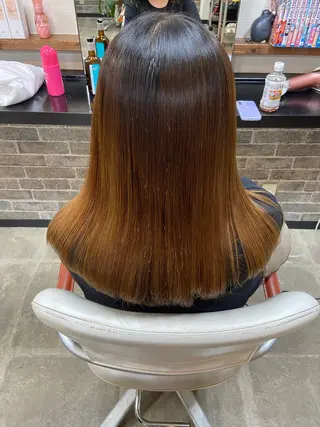 ロング パーマ イツキ🌕デザインカ ラー🥨髪質改善🫧のヘアスタイル