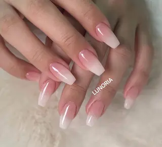 ネイル LUNORIA nail Salonのネイルデザイン