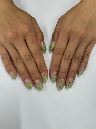 ネイル Basic本厚木店 𝑨𝒀𝑼✨️のネイルデザイン