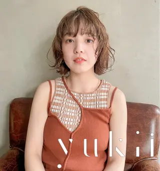 ミディアム カラー yukii所属・角岡 真帆のヘアスタイル
