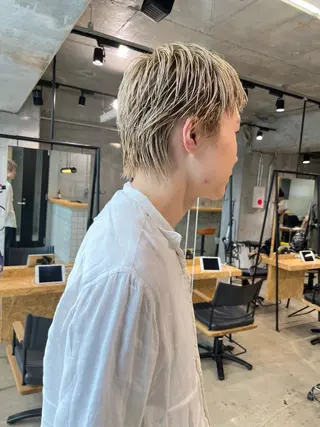 ショート カラー メンズ 吉田一輝 外国人パーマのヘアスタイル