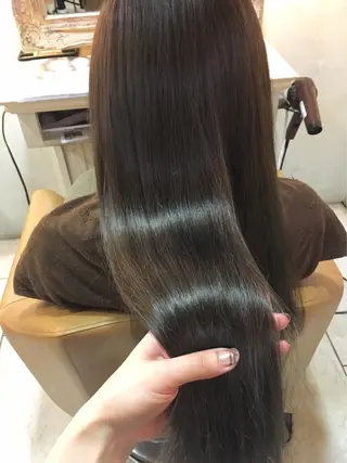 ロング 森 早希絵のヘアスタイル