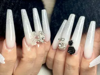 ネイル LIBEA所属・LIBEA :nail&eyeのネイルデザイン