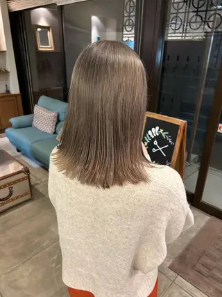カラー AGREE Momokaのヘアスタイル