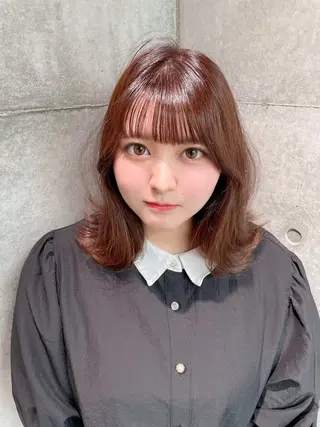 ミディアム カラー shion 透明感カラーのヘアスタイル