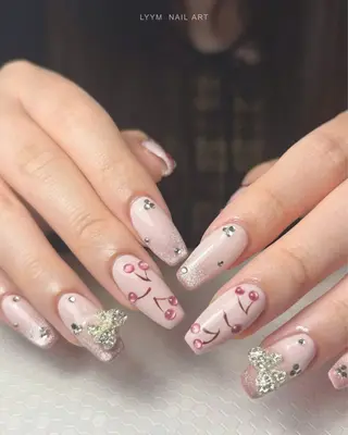 ネイル LYYM Nail Salonのネイルデザイン