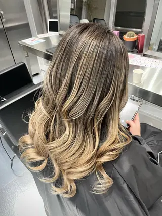 セミロング CARAT堺東 Aujua認定サロンのヘアスタイル