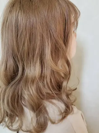 ミディアム 吉田 恒のヘアスタイル