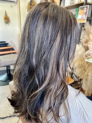 ロング カラー hair works raptureのヘアスタイル