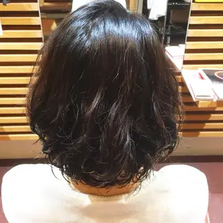 ミディアム パーマ 小川 美香のヘアスタイル