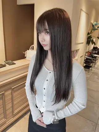 ロング カラー 川越 輝梨奈のヘアスタイル
