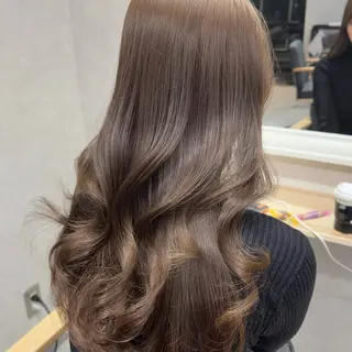 セミロング VIEW YOKOHAMA所属・透明感カラー ／kana‎🤍のヘアスタイル