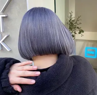 セミロング ハイトーン/レイヤー /メンズパーマのヘアスタイル