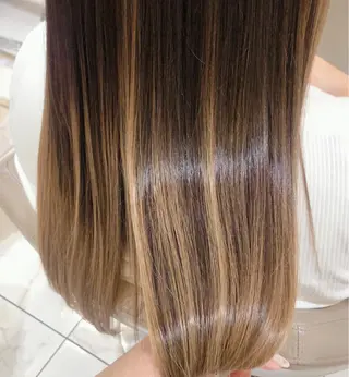 セミロング 三箇島 陽香のヘアスタイル