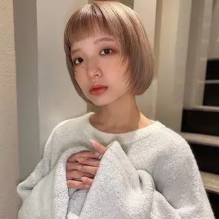 ショート カラー レイヤーカット⭐️ ブリーチ桑原 日花理のヘアスタイル