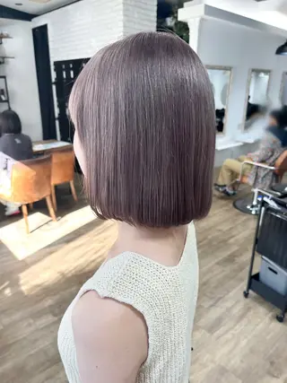 ショート カラー akira𝜗𝜚 ꙳.*‬透明感カラーのヘアスタイル
