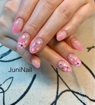 ネイル JuniNail 주니네일🇰🇷suのネイルデザイン
