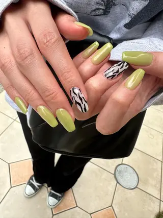 ロング カラー ヘアアレンジ キッズ ネイル マツエク・マツパ アイブロウ 福田 加奈のネイルデザイン