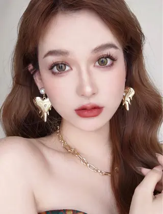ミディアム W Theme Nail&Eye salon所属・ダブル テーマのマツエク・マツパデザイン