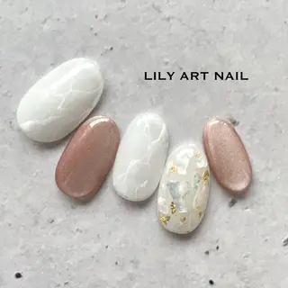 ネイル LILY  ART NAILのネイルデザイン