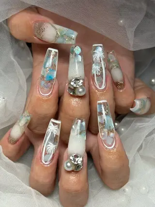 ネイル ✴︎ Delightのネイルデザイン