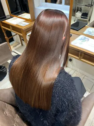 ロング 魚谷 綾渚のヘアスタイル