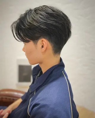 ショート メンズ 齋藤 優のヘアスタイル