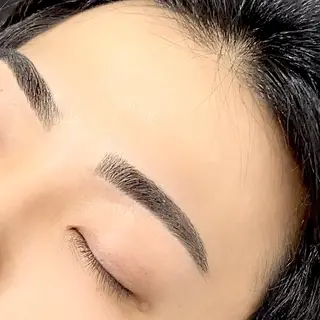 アイブロウ grey／ 吉谷のマツエク・マツパデザイン