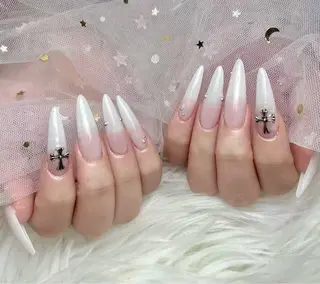 ネイル W &nail所属・Lu miのネイルデザイン