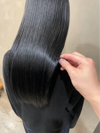 ロング 伊藤 菜奈子のヘアスタイル