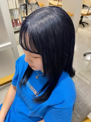 セミロング カラー チグサ ミウのヘアスタイル