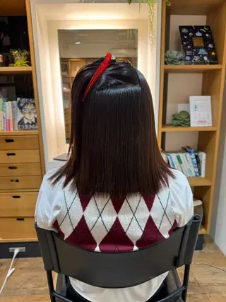 セミロング afloatkobe所属・美髪/髪質改善 川口凌弥のヘアスタイル