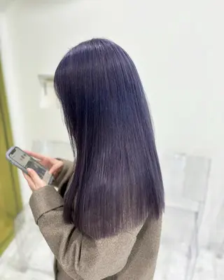 セミロング カラー 🩵色落ち可愛い 寒色カラー🩵のヘアスタイル