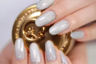 ネイル ママリンド　志村坂上店所属・しみ えんのネイルデザイン