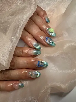 ネイル AOAQUA SHIORIのネイルデザイン