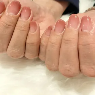 ネイル pool🦄 miyamoto.のネイルデザイン