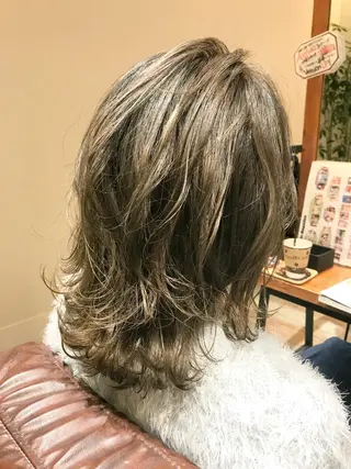 ミディアム カラー シールエクステ⭐️ オオミタクヤのヘアスタイル