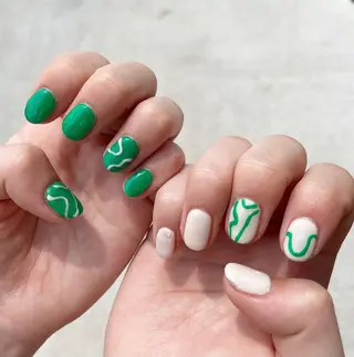 ネイル 駒月 明日香のネイルデザイン