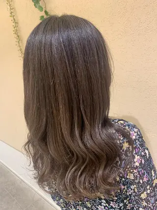 ミディアム カラー シャドールーツ美容師 篠原康太のヘアスタイル