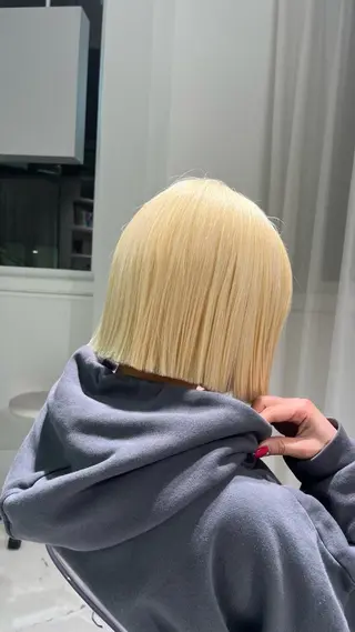 ミディアム カラー 🍓ハイトーンカラー 🎀nene🍓のヘアスタイル